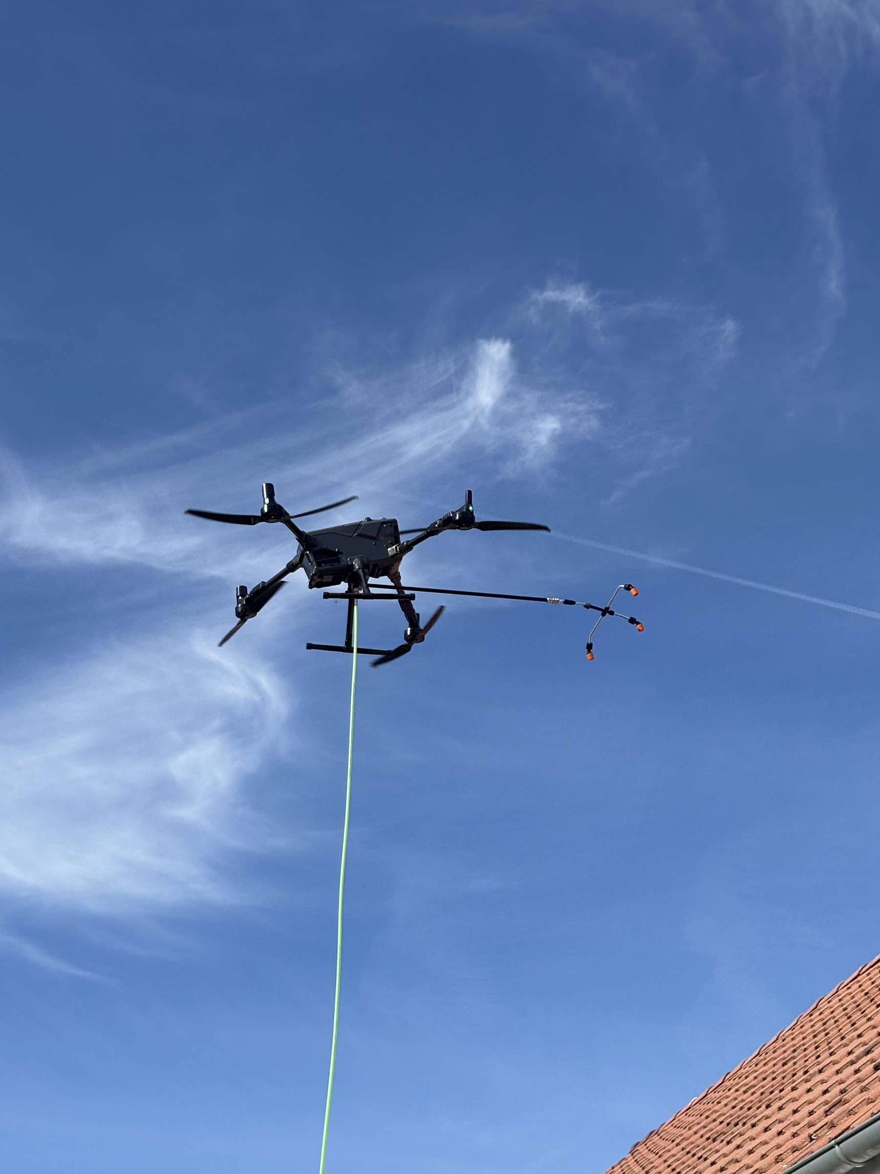 Drone de nettoyage en vol